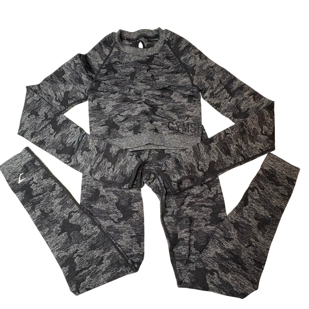 Gymshark Adapt Camo Set XS Black Camo Crop Top Leggings Thumbholes Seamless